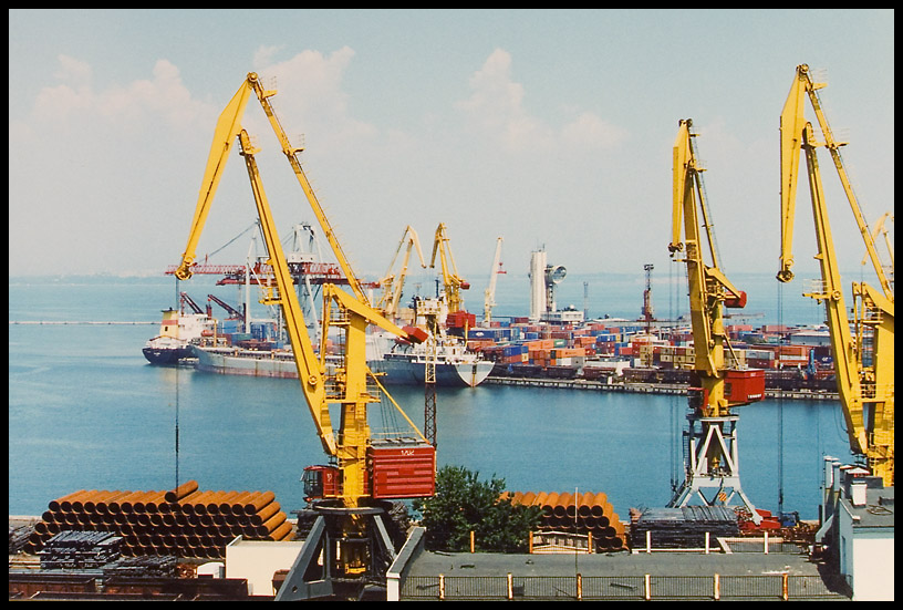 photo "Port Odessa" tags: city, architecture, landscape, 