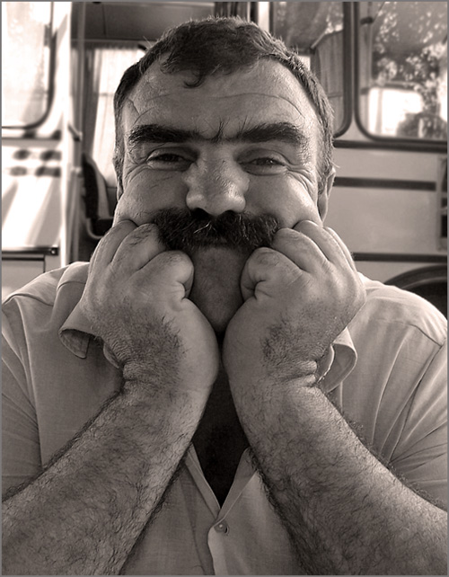 фото "Лбимый водитель нашего автобуса" метки: портрет, мужчина