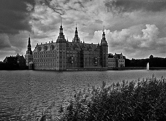 фото "Frederiksborg Castle" метки: путешествия, черно-белые, Европа