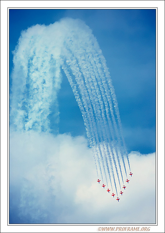 photo "The Red Arrows" tags: reporting, sport, 