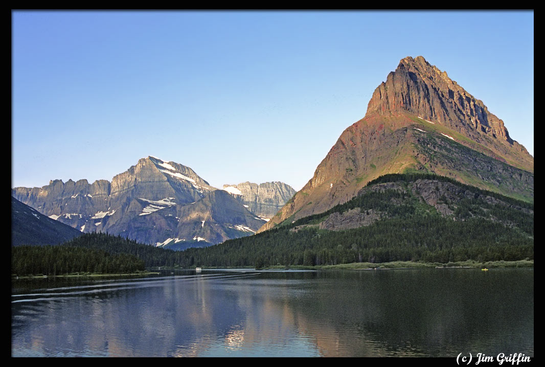 фото "Swiftcurrent Lake" метки: пейзаж, вода, горы