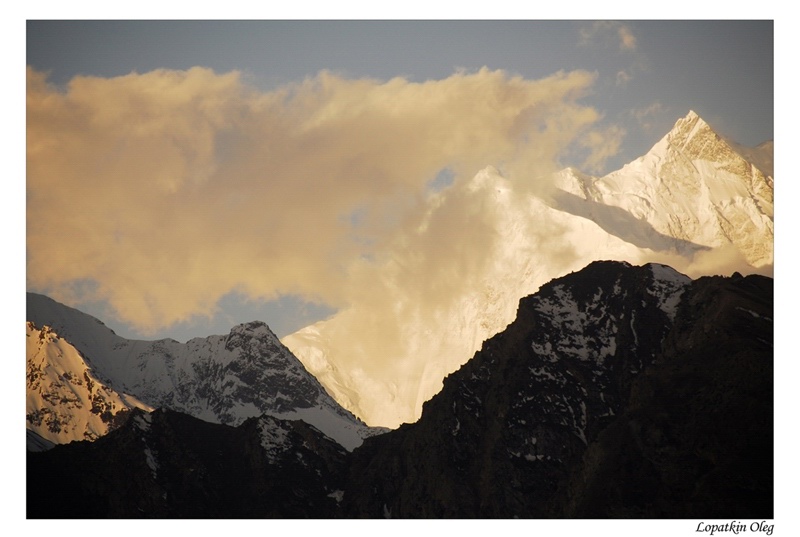 photo "Rakaposhi peak on sunrise" tags: landscape, travel, Asia, mountains