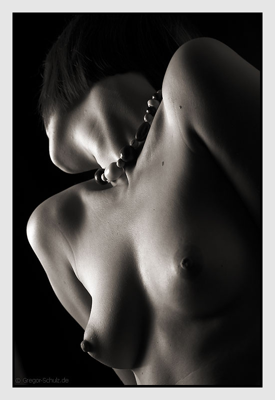 photo "-" tags: nude, black&white, 