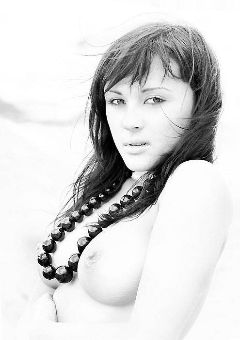 photo "В холодных объятиях ветра..." tags: nude, glamour, 