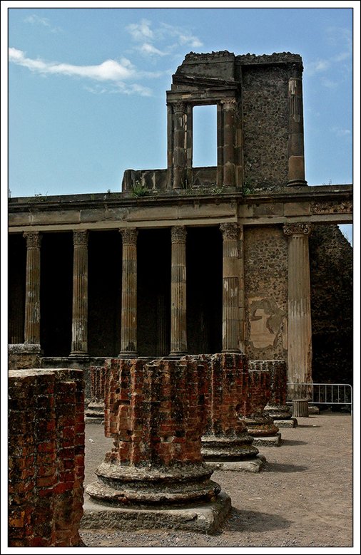фото "Помпеи...Окно в вечность..." метки: архитектура, путешествия, пейзаж, Европа