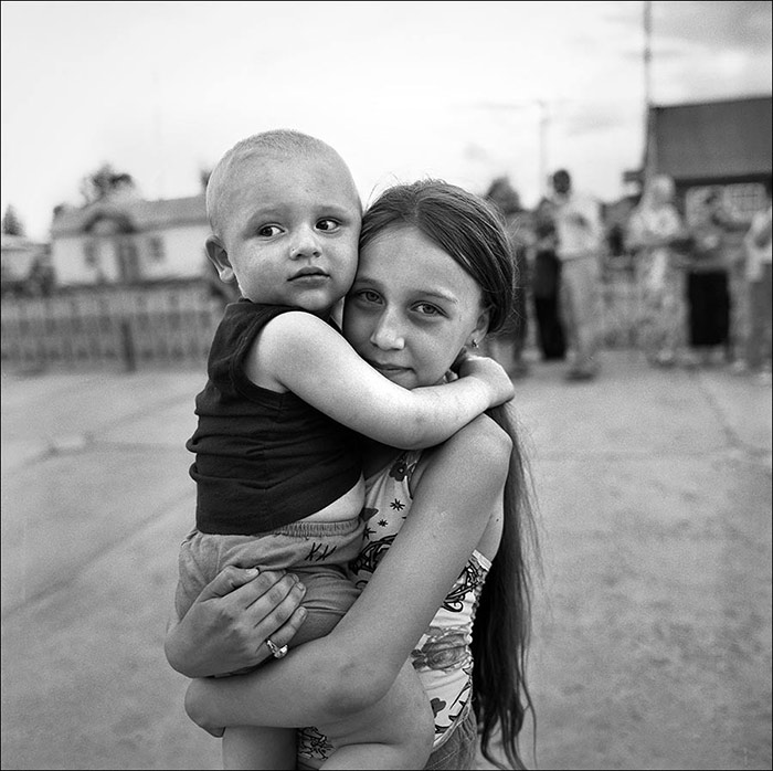 photo "Kinsfolk" tags: portrait, children