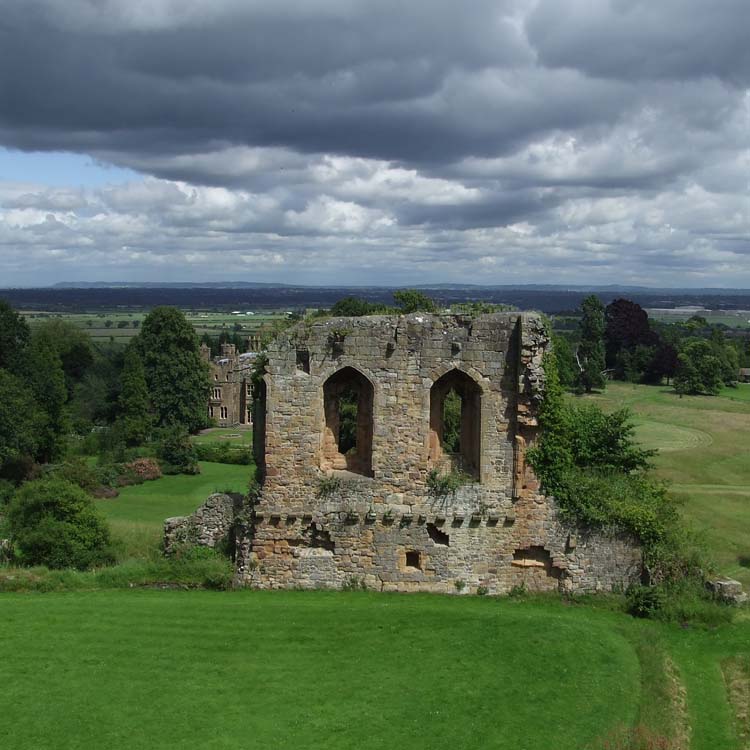 photo "Howarden Castle, England" tags: architecture, landscape, clouds