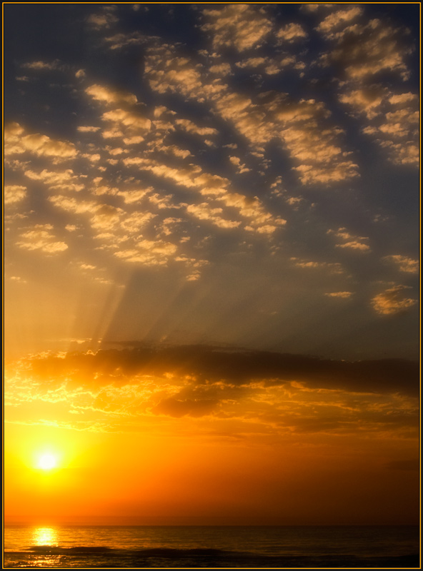 photo "Explosion" tags: landscape, clouds, sunset