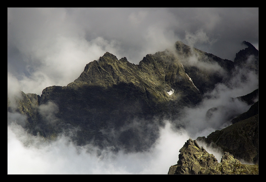 photo ". s o l i t u d e ." tags: landscape, mountains