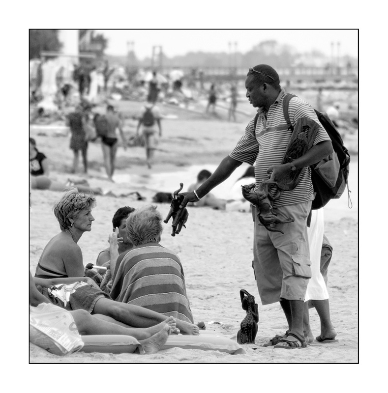 photo "....elephants seller" tags: genre, 