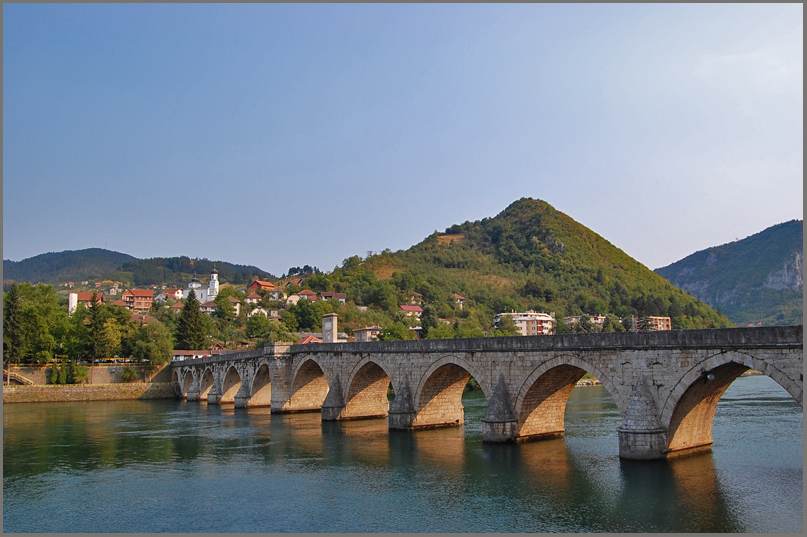 photo "Bridge across Drina" tags: architecture, landscape, 
