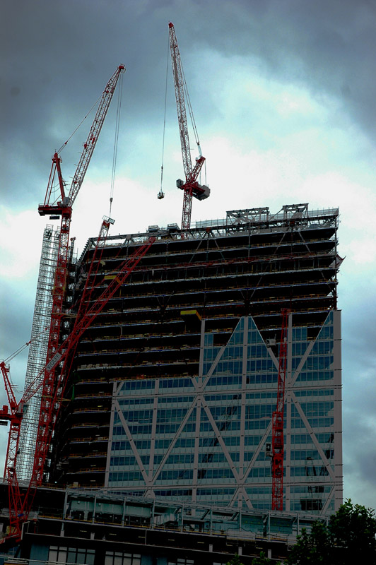 photo "Birth of a Leviathan" tags: architecture, landscape, 