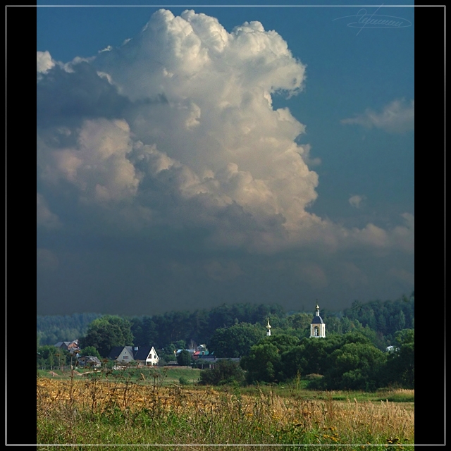 photo "Summer in Moscow suburbs." tags: landscape, architecture, clouds