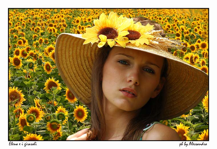 photo "elena e i girasoli" tags: portrait, woman