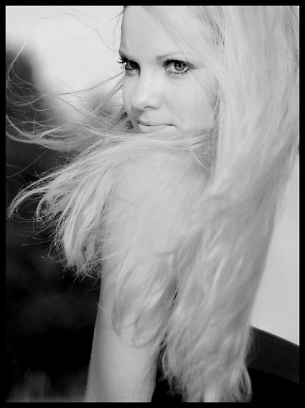 photo "***" tags: portrait, black&white, woman