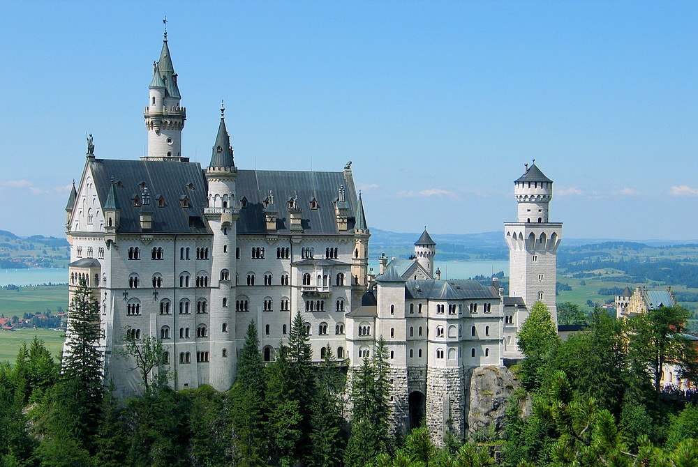 photo "Neuschwanstein castle" tags: travel, architecture, landscape, Europe