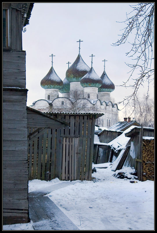 photo "In the Kargopol." tags: architecture, landscape, 