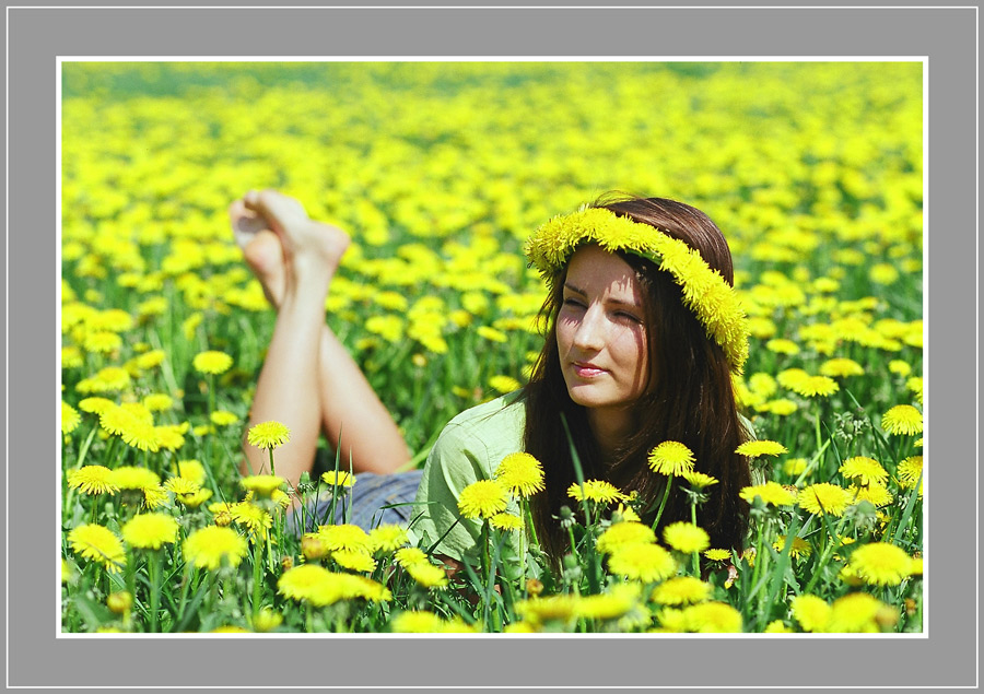 фото "В плену одуванчиков" метки: портрет, природа, женщина, цветы