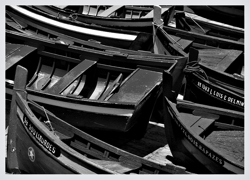 photo "dry dock ( monocrome #2)" tags: abstract, 