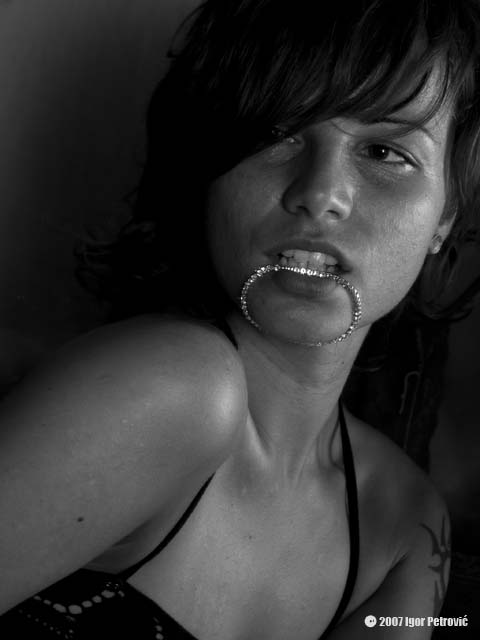 photo "***" tags: black&white, portrait, woman