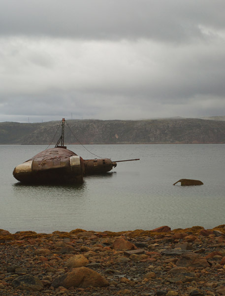 photo "в отставке..." tags: technics, landscape, water