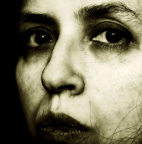 photo "I'm Looking Through You" tags: portrait, woman