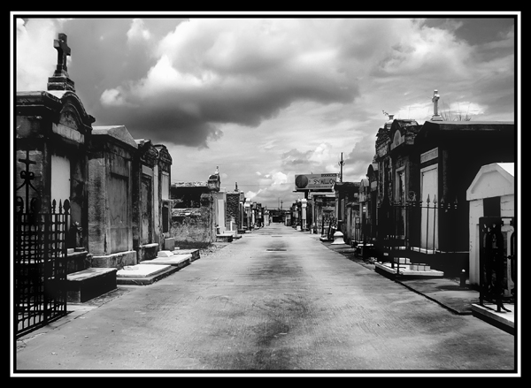 photo "Streets of the Dead" tags: black&white, 