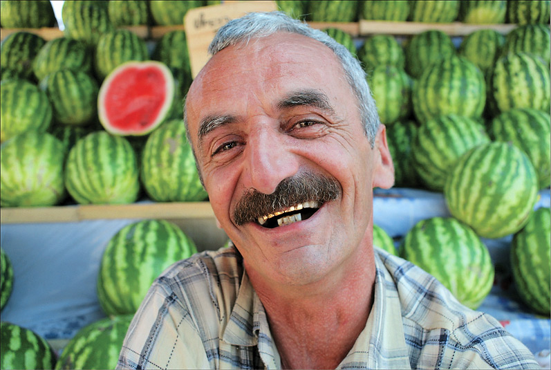 photo "***" tags: portrait, humor, man