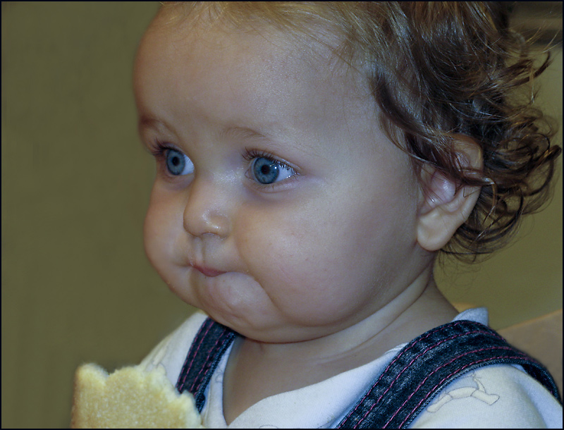 photo "Tasty" tags: portrait, children