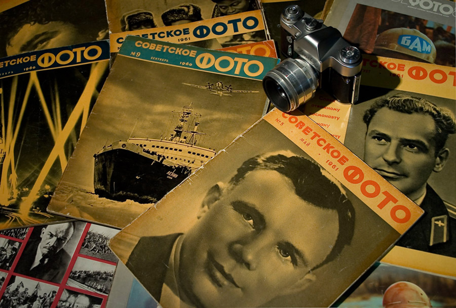 photo "magazines" tags: still life, old-time, 