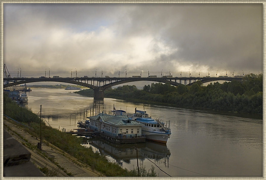 photo "Sunrise above the river" tags: city, landscape, water