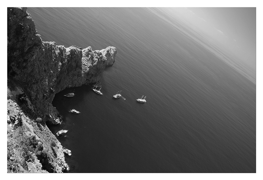 photo "Beast-mountain" tags: black&white, landscape, 