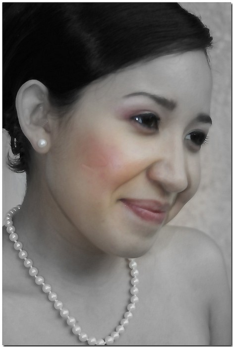 photo "String Of Pearls" tags: portrait, woman