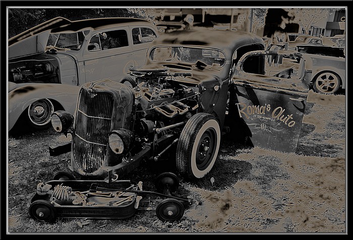 photo "Rat Rod Graveyard" tags: reporting, montage, 