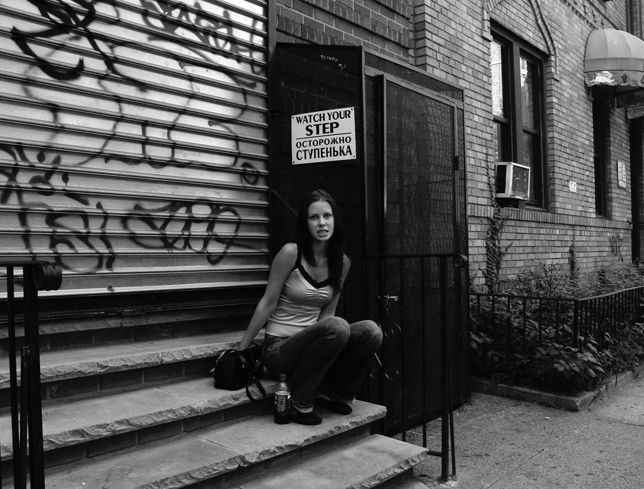 photo "the russian girl in a russian area abroad" tags: portrait, woman