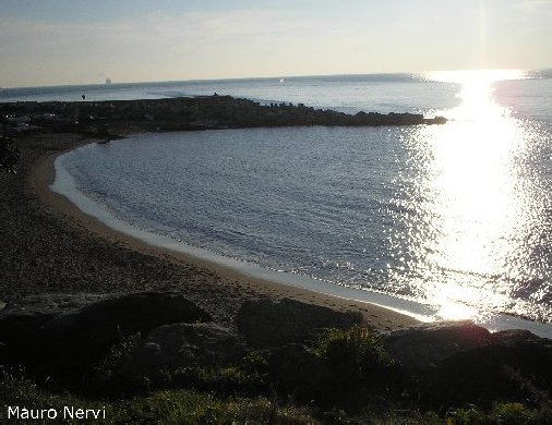 photo "the little beach" tags: landscape, water