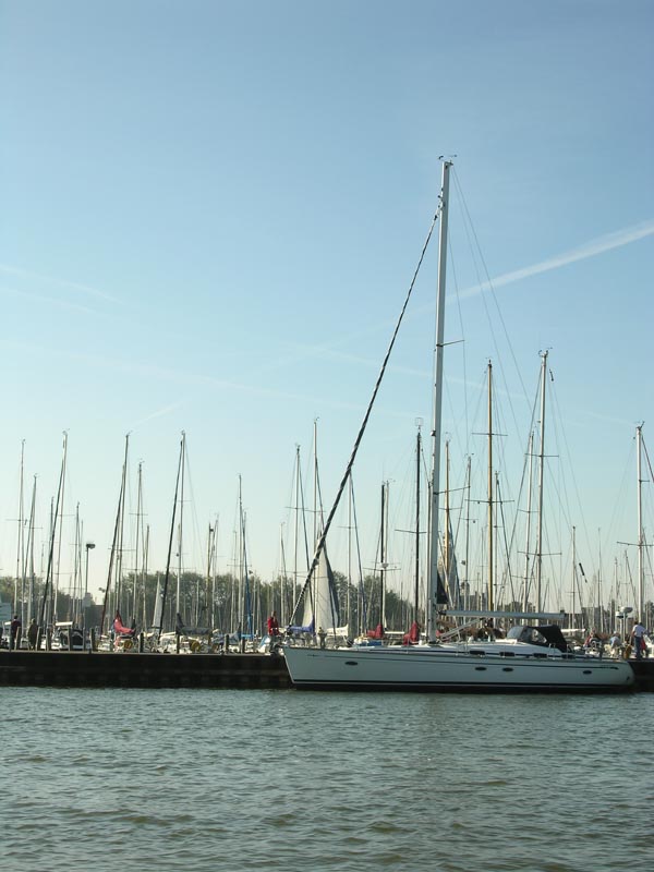 photo "Masts" tags: landscape, travel, Europe, water