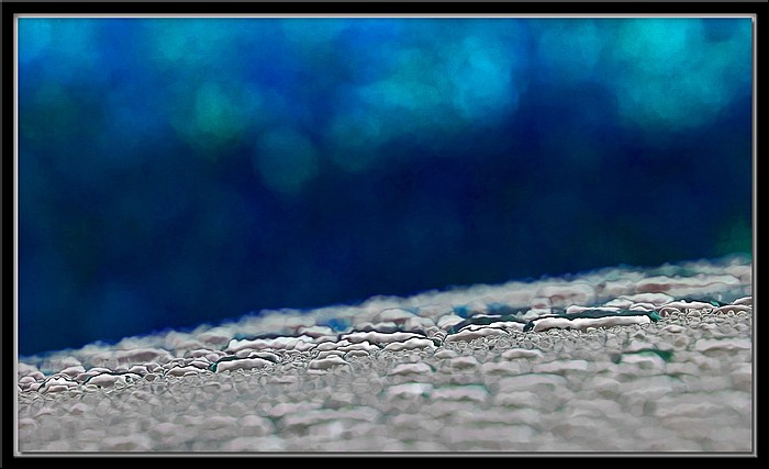 photo "Rain On Bimmer" tags: abstract, macro and close-up, 