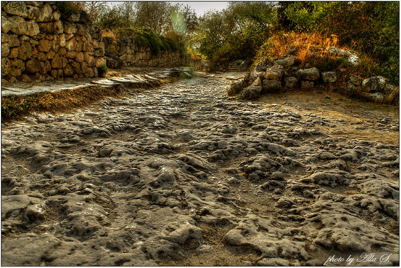 фото "Одна из улиц Чуфут Кале" метки: путешествия, 