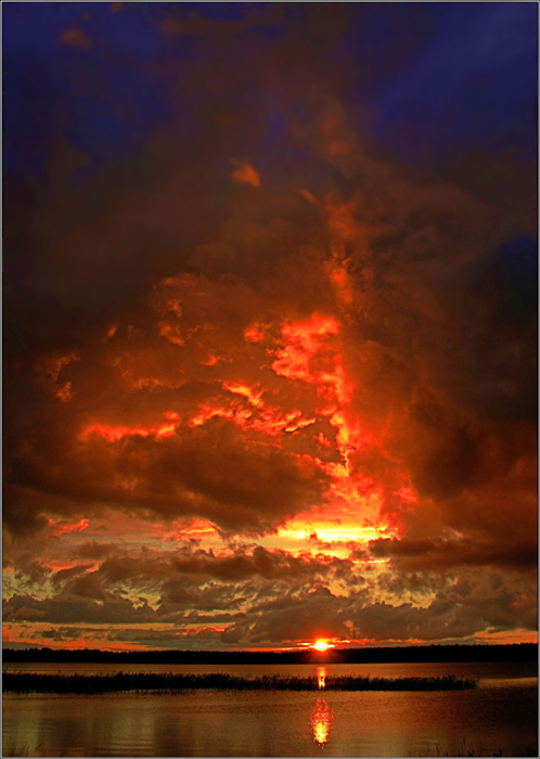 photo "In the cave Gefesta" tags: landscape, clouds, sunset