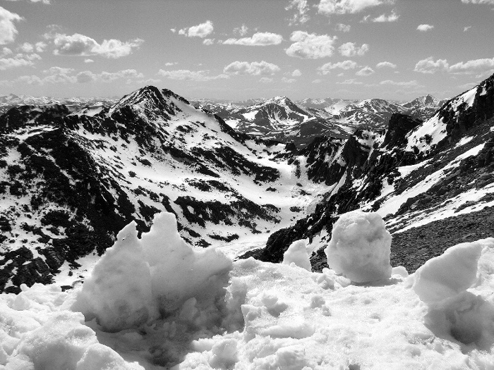 photo "Rocky mountains" tags: landscape, black&white, mountains