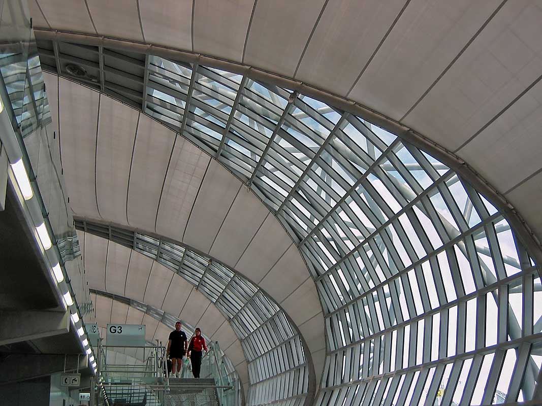 photo "Bangkok, Suvarnabhumi Airport" tags: city, fragment, 