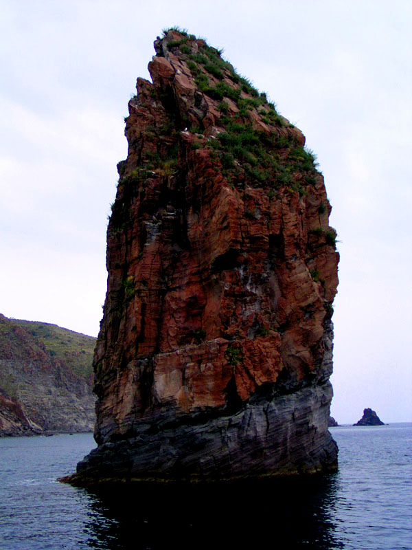 photo "Rising Rock" tags: landscape, water