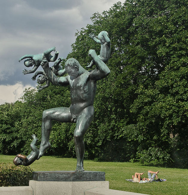 photo "Sculpture park Gustave Vigellana, Oslo. Fatherhood" tags: architecture, travel, landscape, Europe