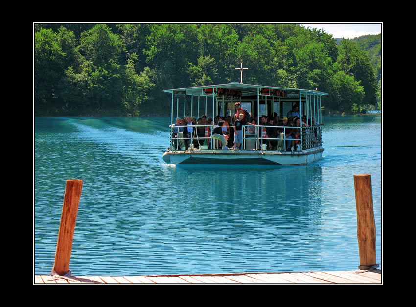 photo "Ferry" tags: landscape, travel, Europe, water