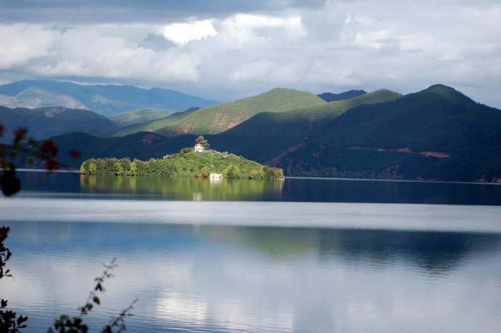 photo "Lugu Lake" tags: travel, landscape, Asia, water