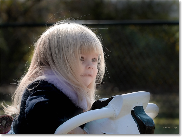 photo "Playground Angel" tags: portrait, children