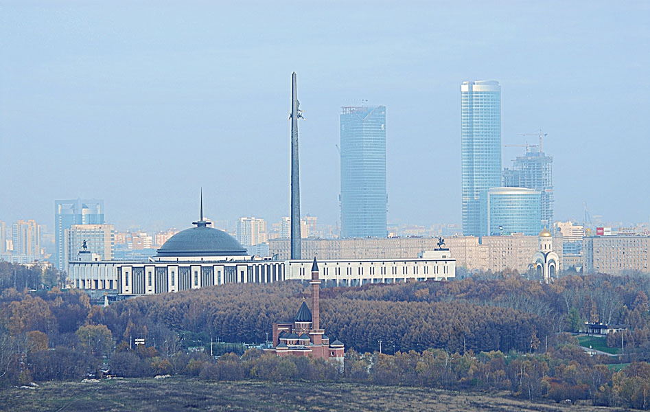 фото "Божественные высоты, высоты мирские... или "Все смешалось в доме Лужкова"" метки: архитектура, город, пейзаж, 