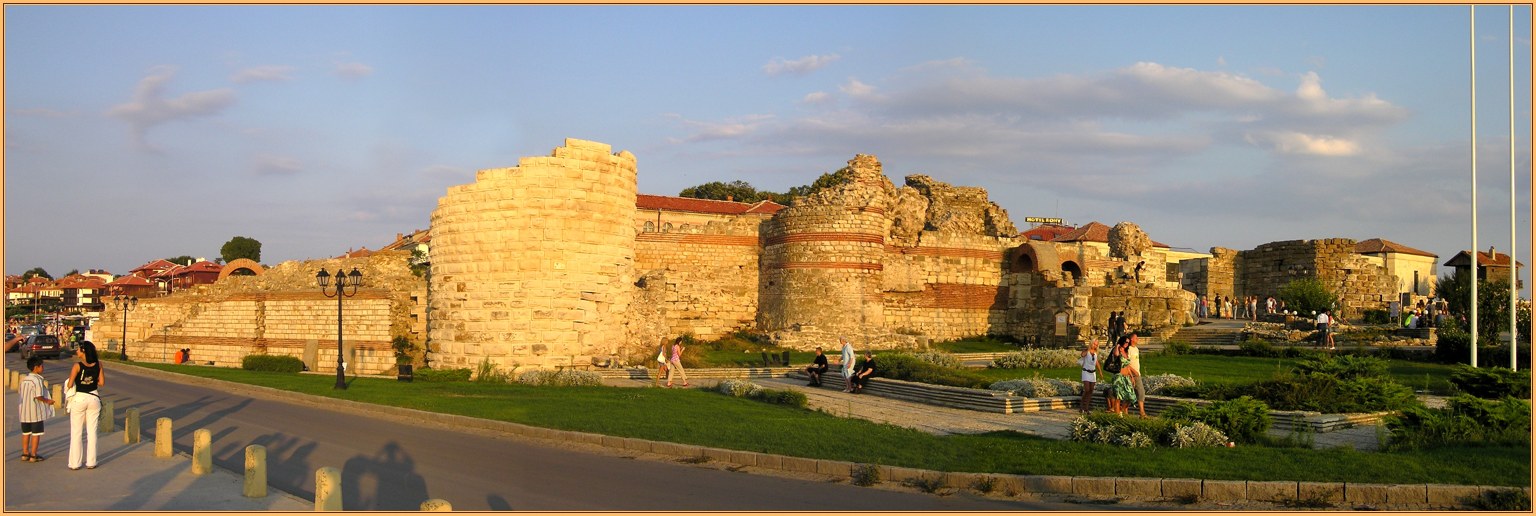 фото "Несебр - Западная крепостная стена" метки: путешествия, панорама, 