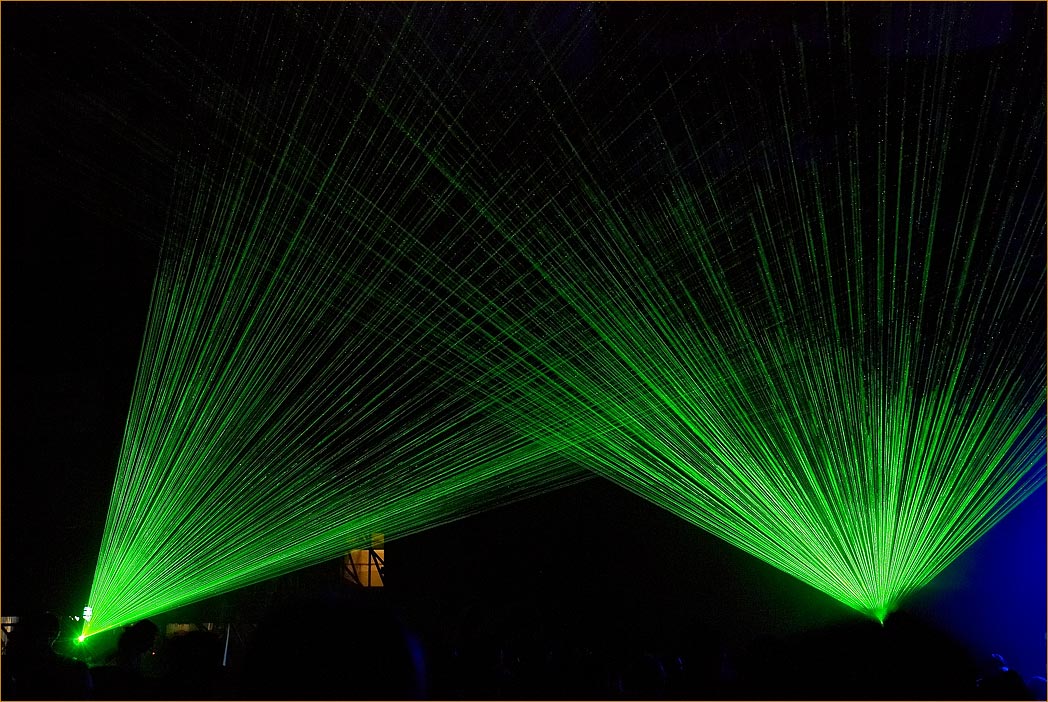 photo "Lazer Show. Emmaus 2007." tags: reporting, 